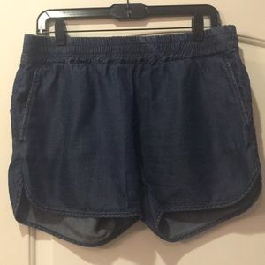 Women’s Banana Republic shorts